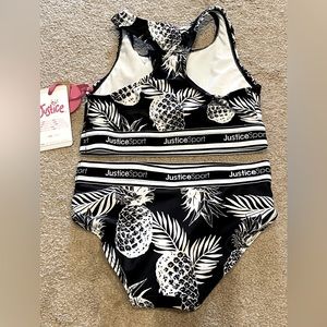 2 piece bathing suit size 5/6 girls.